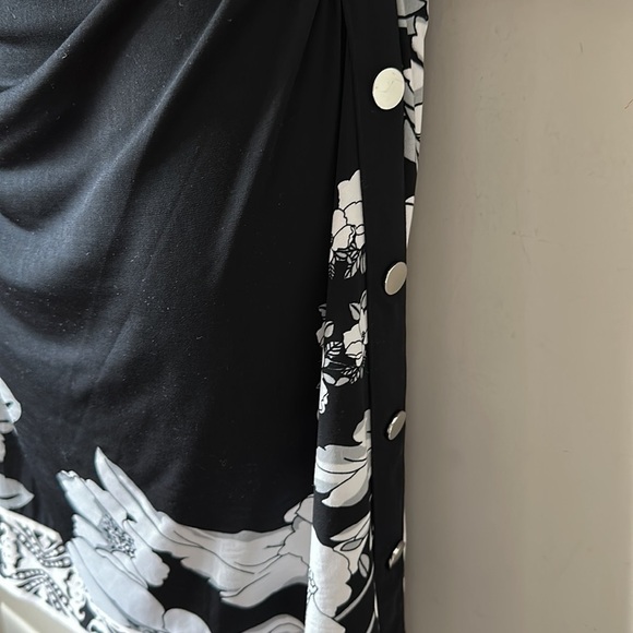 White House Black Market WHBM Black, White floral Swirl Dress Size S - Picture 5 of 12